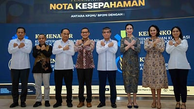 Penandatanganan nota kesepahaman oleh Kemenpar dan P2MI. (Foto: Kemenpar)