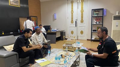 Dompet Dhuafa saat bertemu Gubernur Provinsi Aceh, Muzakir Manaf (Mualem) terkait kinerja penanganan dan pemulihan Aceh pascabencana banjir bandang. (Foto: Istimewa)